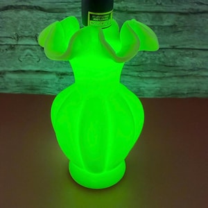 Fenton vase - Etsy 日本