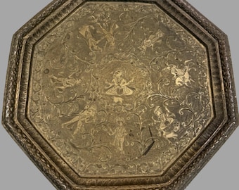 Placa india antigua de latón repujado de 28 cm (11"), arte mural de la deidad hindú Ganesha y Murugan con pátina natural, pavo real y elefante ornamentados martillados a mano.