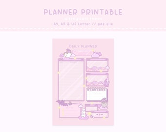 Op de afbeelding: Een roze afdrukbare dagplanner met een "witchy cats" thema. De planner bevat secties voor planning, takenlijsten en notities, met decoratieve elementen zoals wolken, sterren en een vleermuis. Tekst op de planner luidt "PLANNER PRINTABLE" en "DAILY PLANNER".