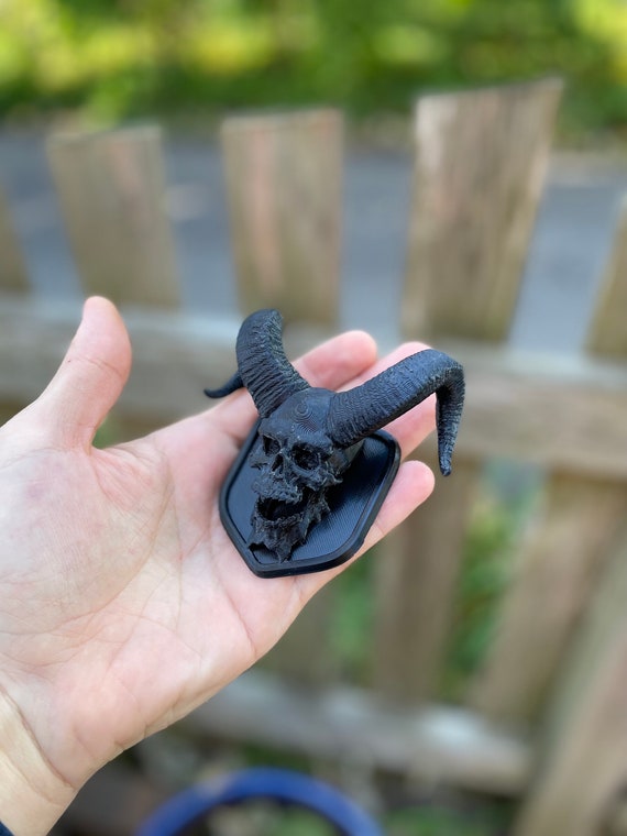 Skull With Horns V2 Emblem Fits 1996-02 2nd Gen RAM Pickup Grill