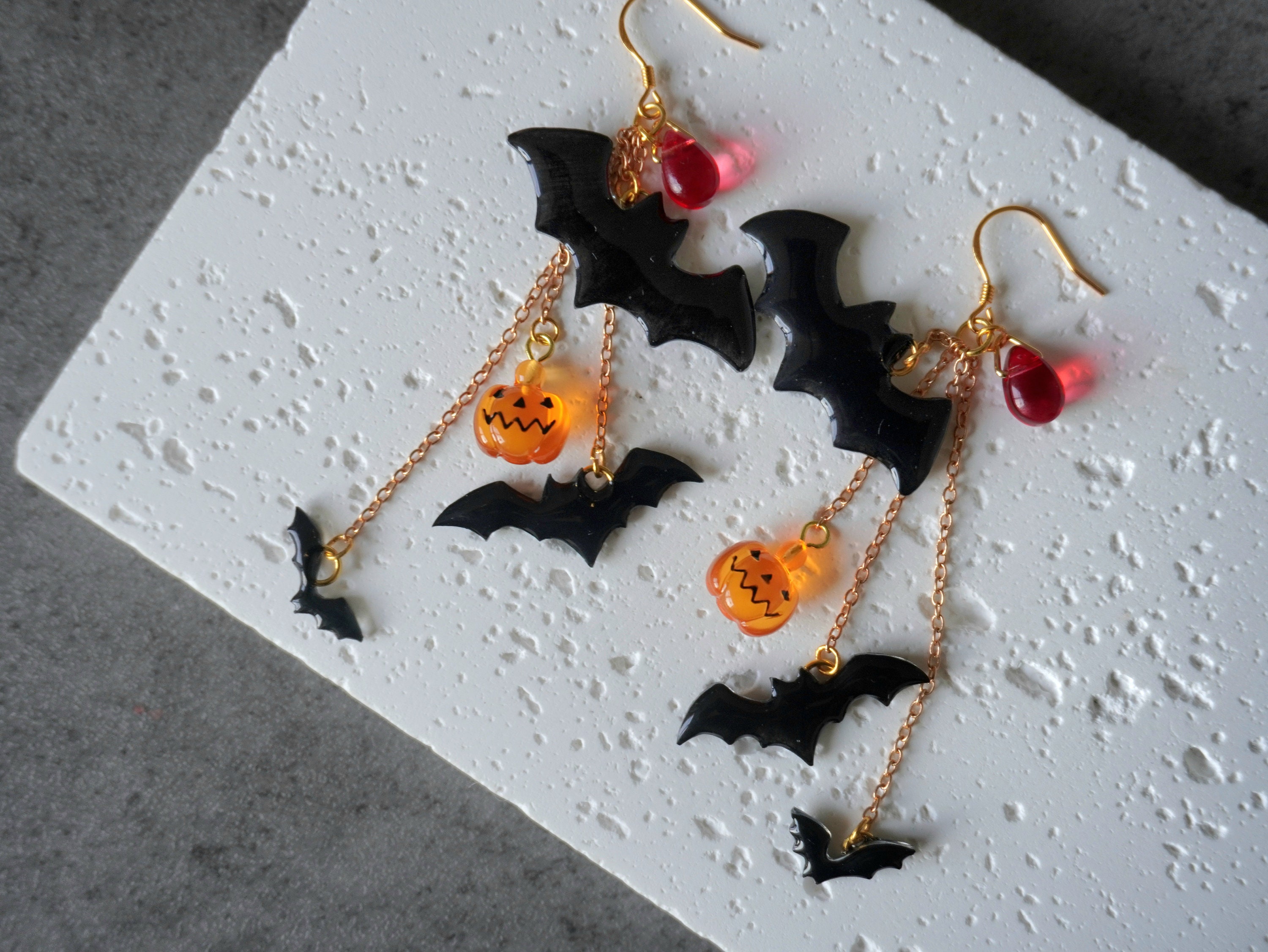 Bats Pumpkin Dangle Earrings, Halloween Earrings, Spooky Black Bat Earrings, Witchy Earrings, Acrylic Creepy Earrings, Gothic Earrings