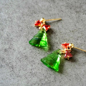 Christmas Tree Earrings, Glass Dazzling Christmas Tree Stud, Cute Christmas Deco, Bow Tie Christmas Tree, Christmas Gifts for Her Green Red