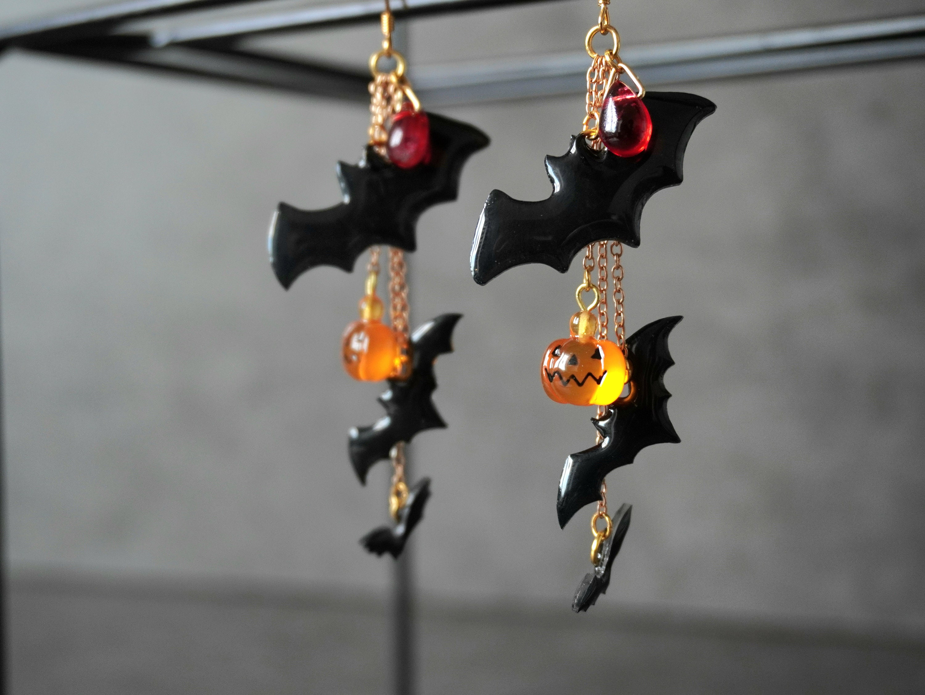 Bats Pumpkin Dangle Earrings, Halloween Earrings, Spooky Black Bat Earrings, Witchy Earrings, Acrylic Creepy Earrings, Gothic Earrings