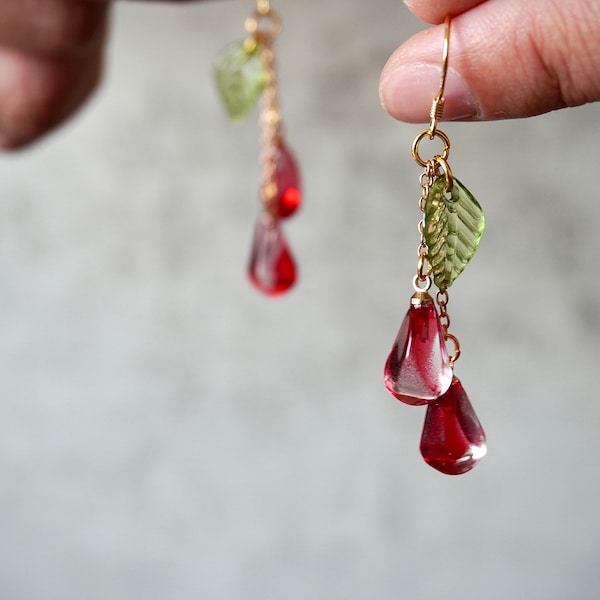 Granaatappelzaad oorbellen, rood roze glas drop oorbellen, fruit oorbellen, voedsel oorbellen, cadeau voor haar, roze granaatappel zaad oorbellen