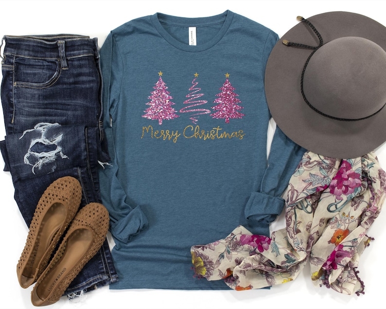 Glitter Christmas Tree Shirt: Pink Sparkly Xmas Sweatshirt
Christmas Shirt,Sparkle Christmas,Glitter Tree Shirt,Glitter Sweatshirt,Womens Christmas Tee,Xmas Tree Shirts,Christmas Top Women,Merry Christmas,Pink Sparkly Tree,Christmas Sweatshirt,Christmas Tree shirt,Pink christmas tree,Pink Xmas Tree shirt