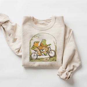 Frog And Toad Crewneck Sweatshirt, Vintage Classic Book Sweatshirt,Frog and Toad Tshirt,Gift for her,Cottagecore Aesthetic Sweatshirt,Hoodie