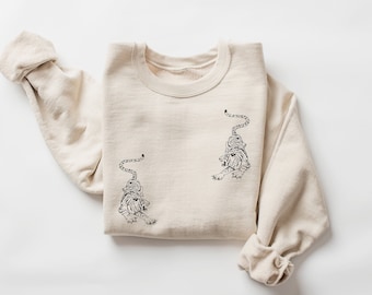 Vintage Tiger Shirt Indie Clothes Aesthetic Crewneck Oversized Sweatshirt Trendy Sweatshirt Graphic Alt Edgy Grunge Alternative Clothing