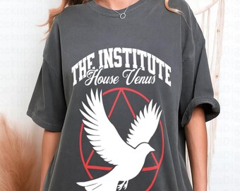 Red Rising Comfort colors shirt, The Institute, House Venus,  howler shirt, sevro, omnis vir lupus