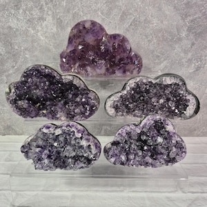 Esculturas de nubes de amatista drusa brillante