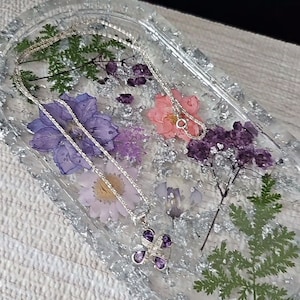 Pressed Flower Vanity Tray | Resin vanity tray | Oval Tray| decorative tray |Gift Idea | Friendship| Birthday Gift | Gift for her| Wedding