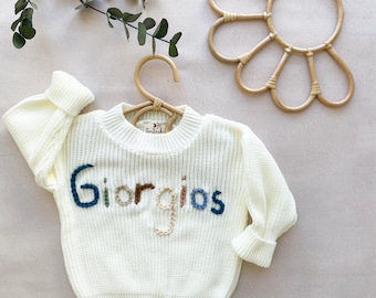 Personalisierter Hand bestickter Baby und Kleinkind Pullover, Übergroßer Bio Baumwollstrick mit Namen, Perfekt für Kleinkinder & Neugeborenen Geschenk