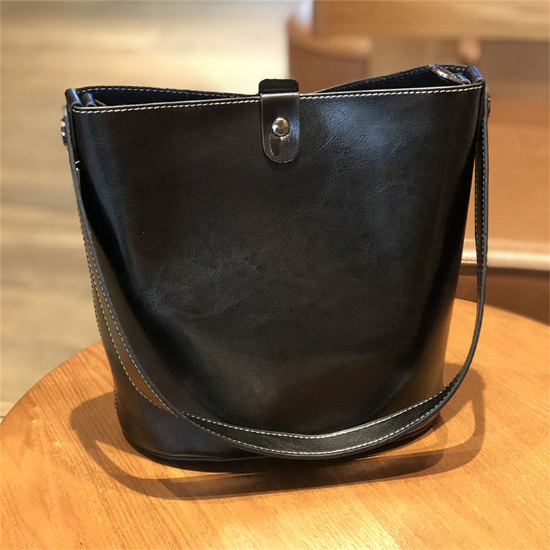 Sac seau en cuir, sac personnalisé, sac à bandoulière en cuir, sac bandoulière, sac minimaliste, sac bandoulière, cadeaux personnalisés, cadeau pour elle Noir