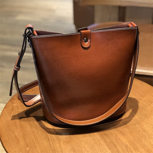 Sac seau en cuir, sac personnalisé, sac à bandoulière en cuir, sac bandoulière, sac minimaliste, sac bandoulière, cadeaux personnalisés, cadeau pour elle