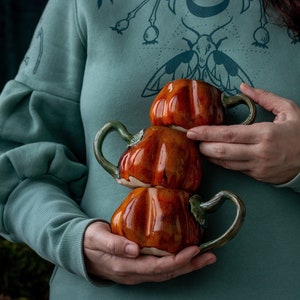 Pumpkin mug, pumpkin with handle, handmade mug, pumpkin ceramic mug, pumpkin pottery mug, harvest mug