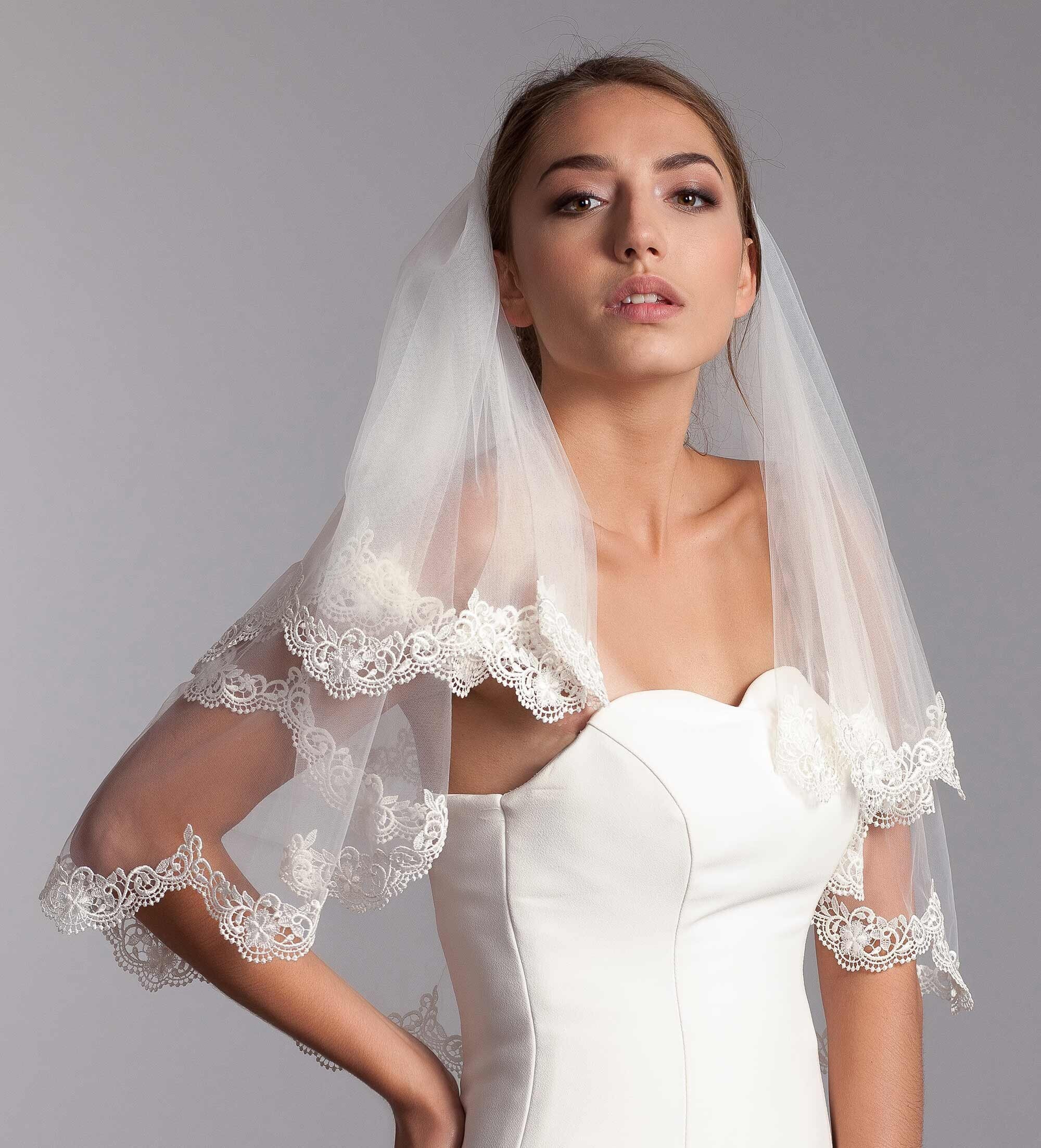 Lace Wedding Veil, Lace Bridal Veil, Mid Lenght Veil 75cm/55cm, Ivory