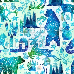 Könnte beinhalten: Ein sich wiederholendes Muster mit winterlichen Wildtieren und festlichen Elementen. Das Design umfasst Silhouetten von Bären, Hirschen, Wölfen und Bäumen, gefüllt mit einer sternenartigen Textur. Akzente sind Sterne, Ornamente und das Wort "WILD" in einer stilisierten Schriftart, alles in Blau- und Grüntönen.