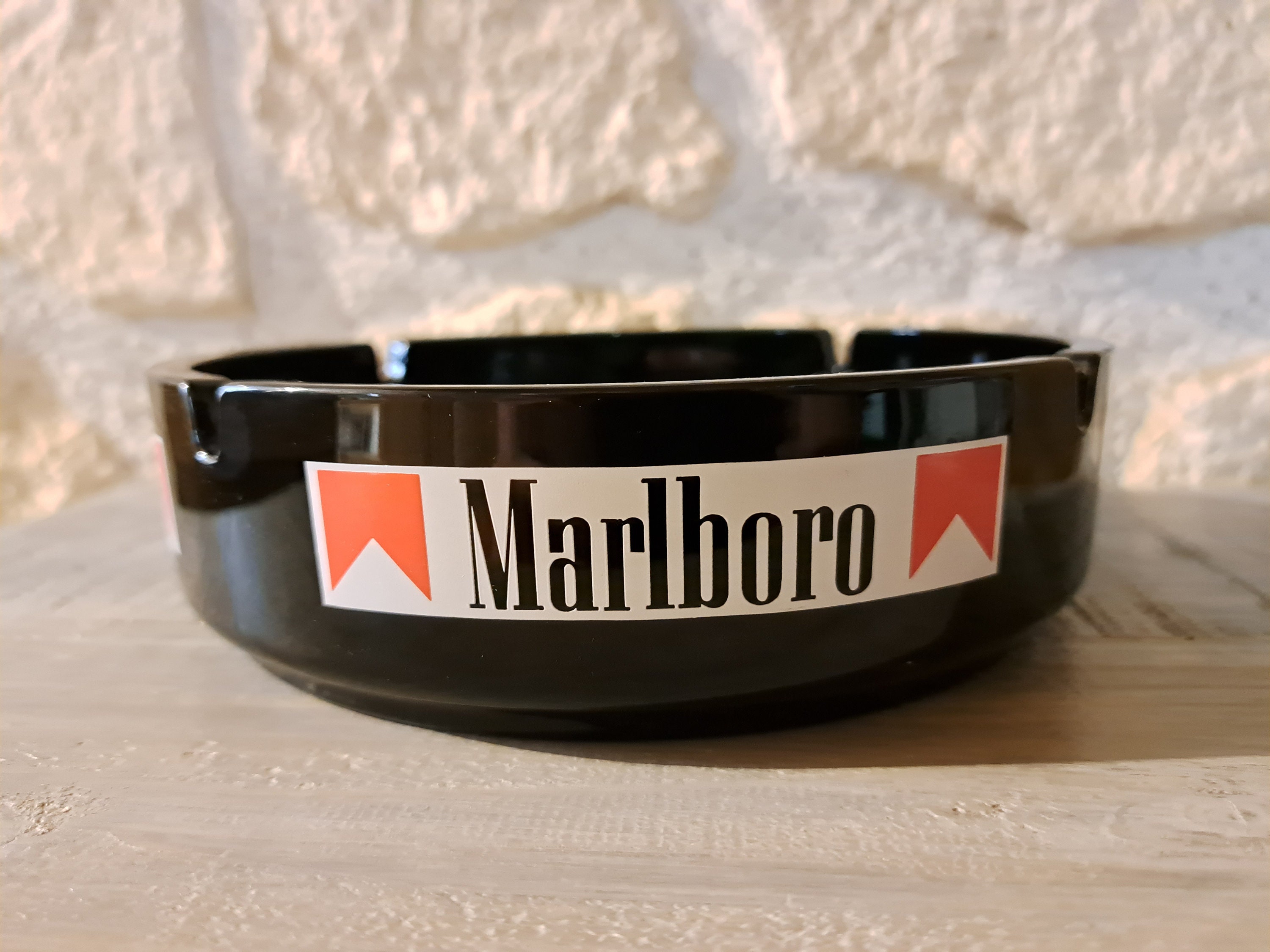 Marlboro, Design Wind Aschenbecher Edelstahl / Alu Sil