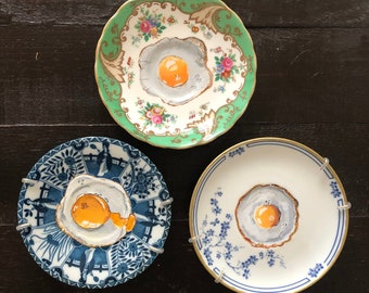Wall plate egg