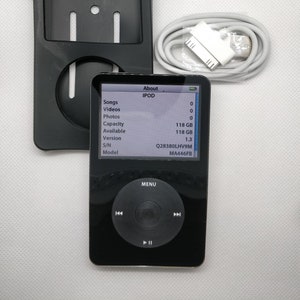 Apple iPod Classic - 5a generazione, nero (batteria da 3000 mAh, personalizzata)