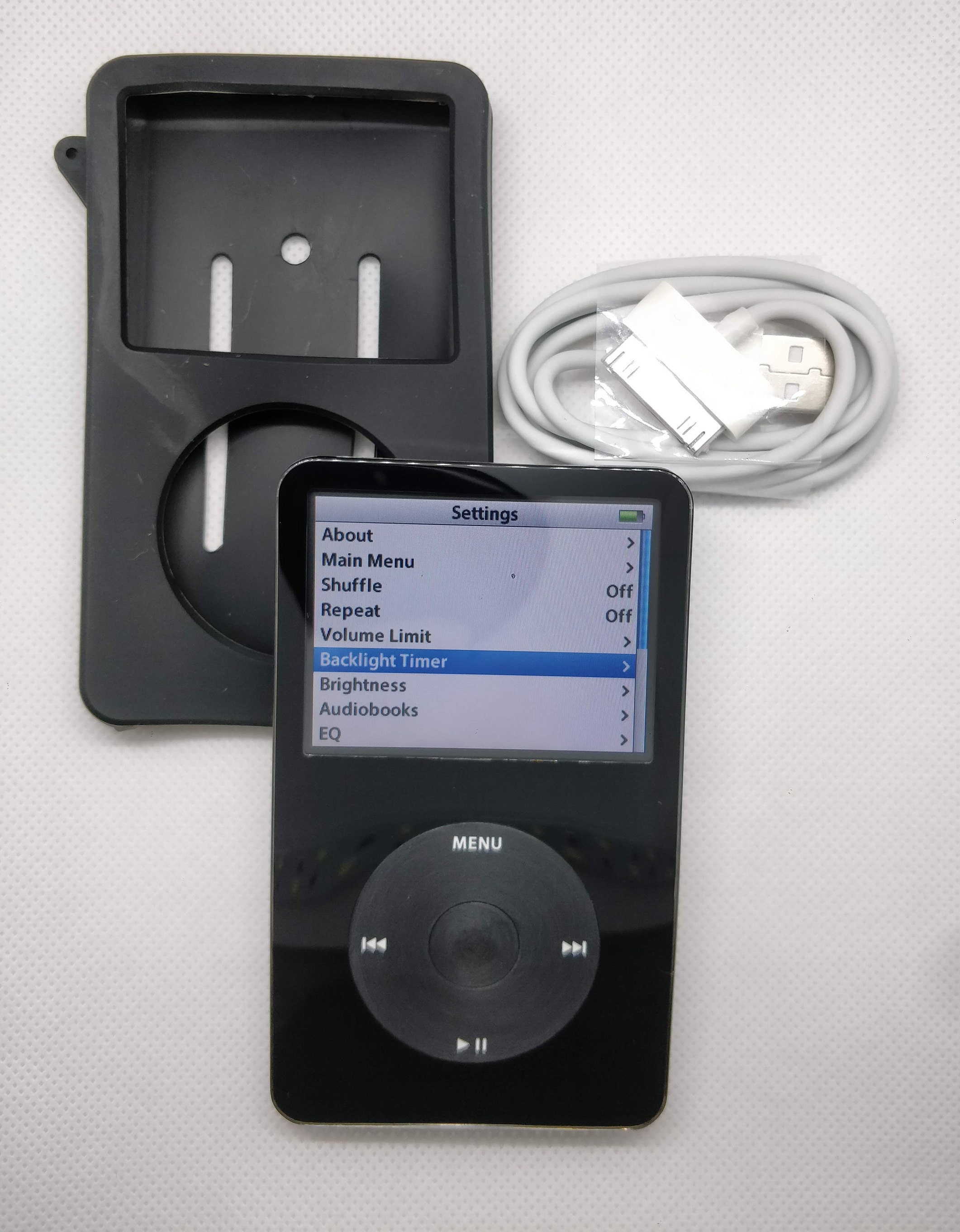 Apple Ipod Classic - 5th Gen, Black (3000mah Battery