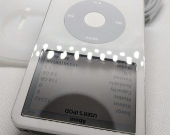 Apple iPod Classic - 第 5 世代、ホワイト (3000 mAh バッテリー