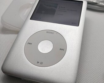 Apple iPod Classic - 第 7/6 世代、シルバー (3000mAh バッテリー