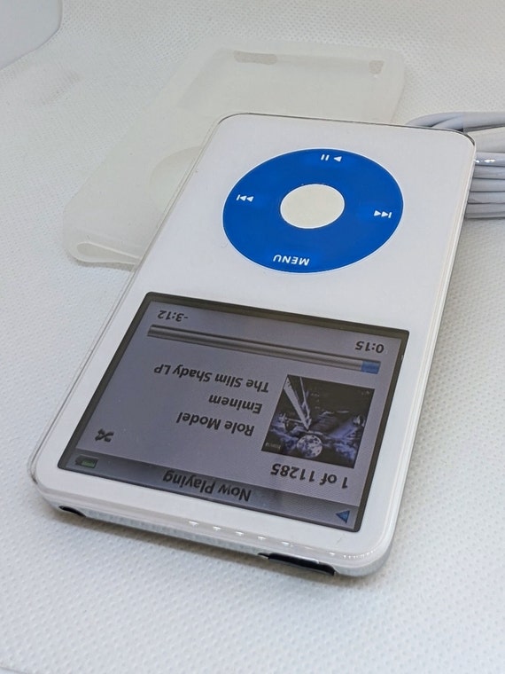 Apple iPod Classic - 第5世代、ホワイト＋ブルー（3000mAhバッテリー
