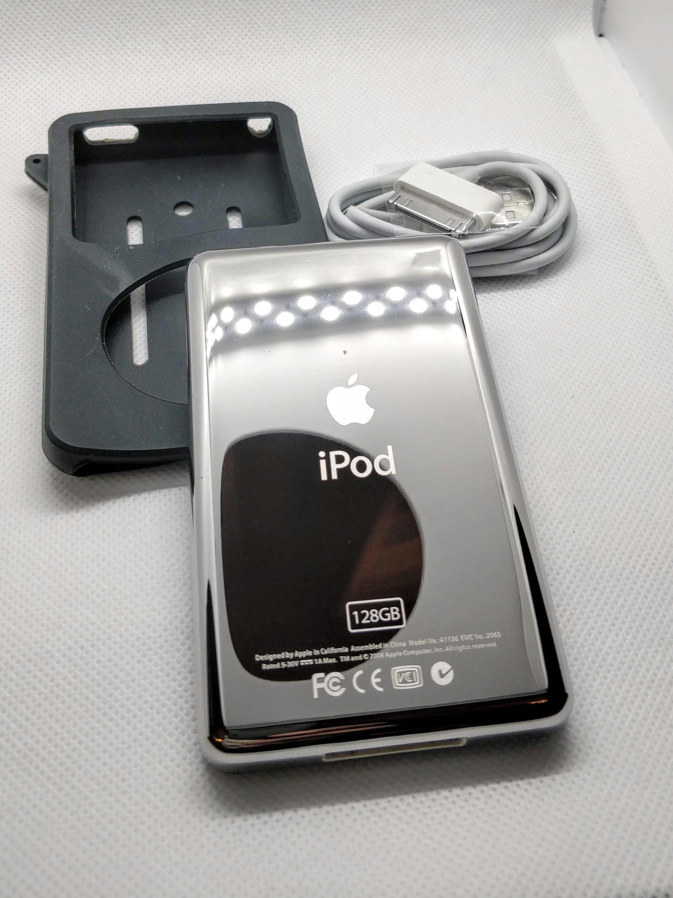 Apple iPod Classic - 第 5 世代、ブラック + レッド (3000 mAh