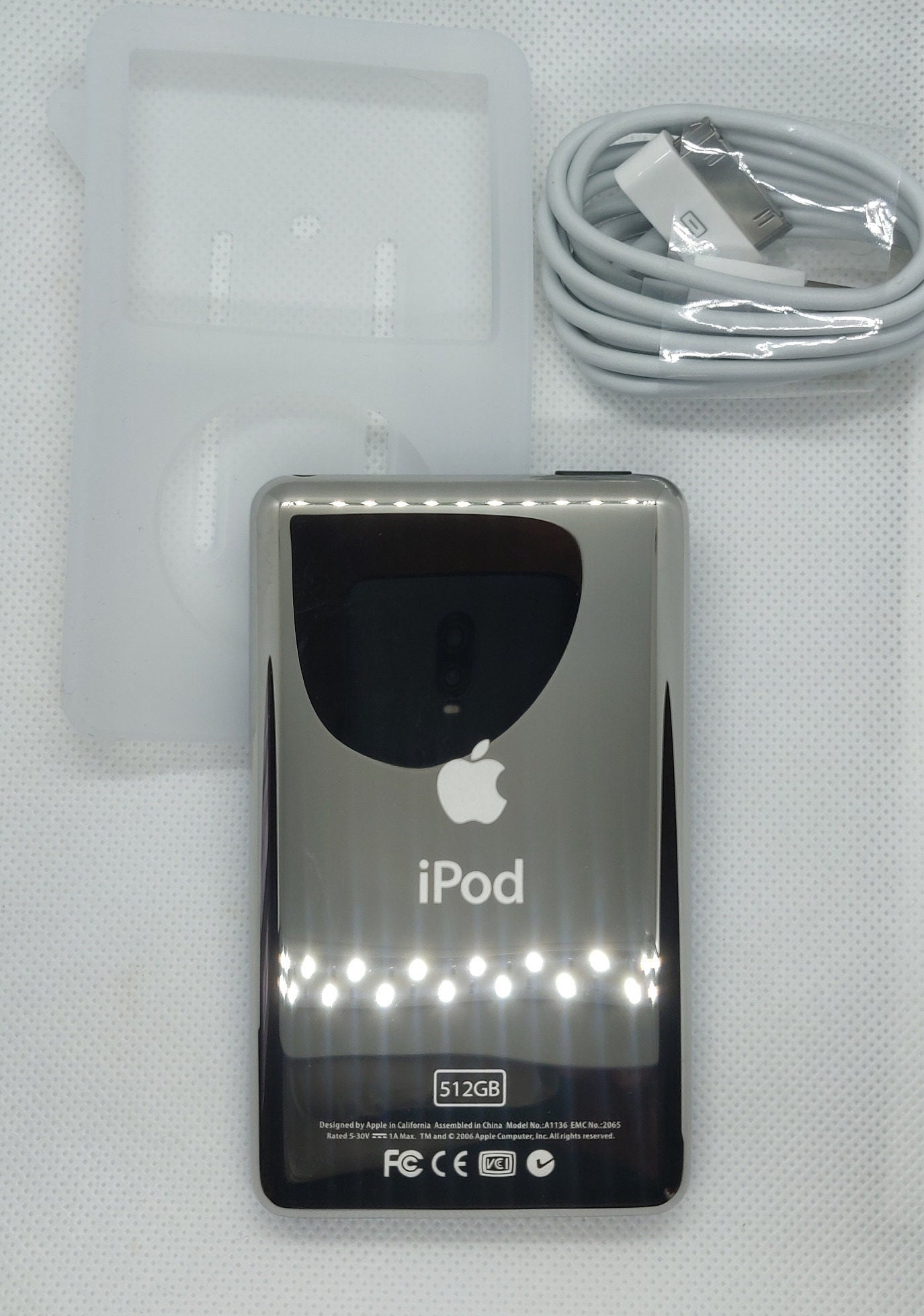 Apple Ipod Classic - 7th/6th Gen, Blue+white+red (3000mah Battery 