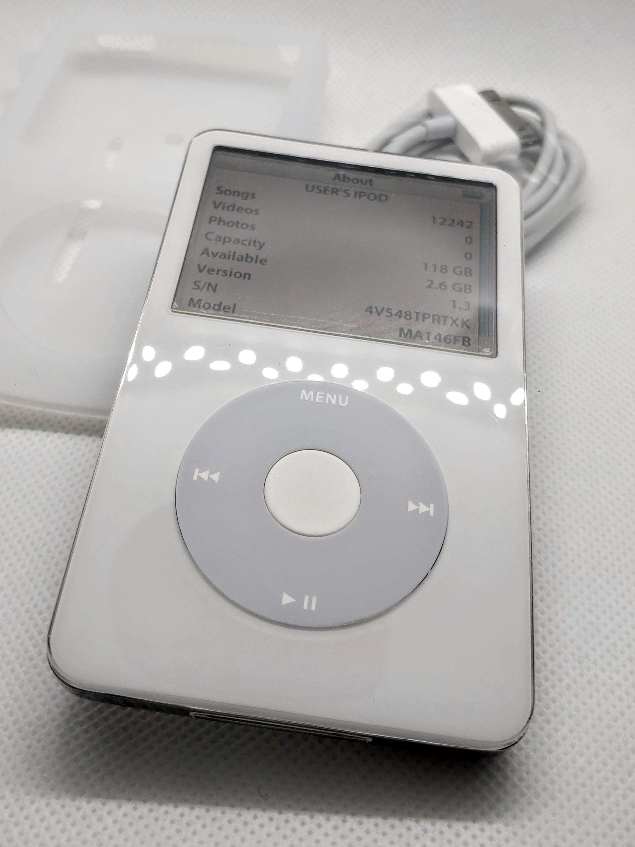 【専用】iPod Classic 第5世代 ホワイト 512GB Apple iPod Classic - 第 5 世代、ホワイト (3000 mAh バッテリー