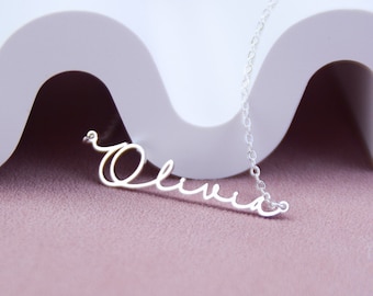 Collier de nom minimaliste personnalisé, collier de nom de script, collier de nom en argent, bijoux de nom personnalisés, cadeaux personnalisés, cadeau de fête des mères