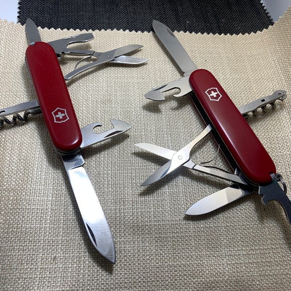 2 knives Victorinox Climber old model without hook 91 mm and Climber new model 91 mm