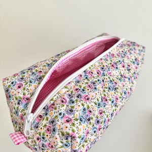 Dyson Bag for Airwrap/Airstrait, Floral Pattern Hair Tool Bag, Quilted Organizer Bag, Cotton Makeup Bag, Mega Size Travel Case