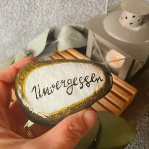 Mourning Stone - Unforgettable. Simple memorial stone, consolation stone, painted stones