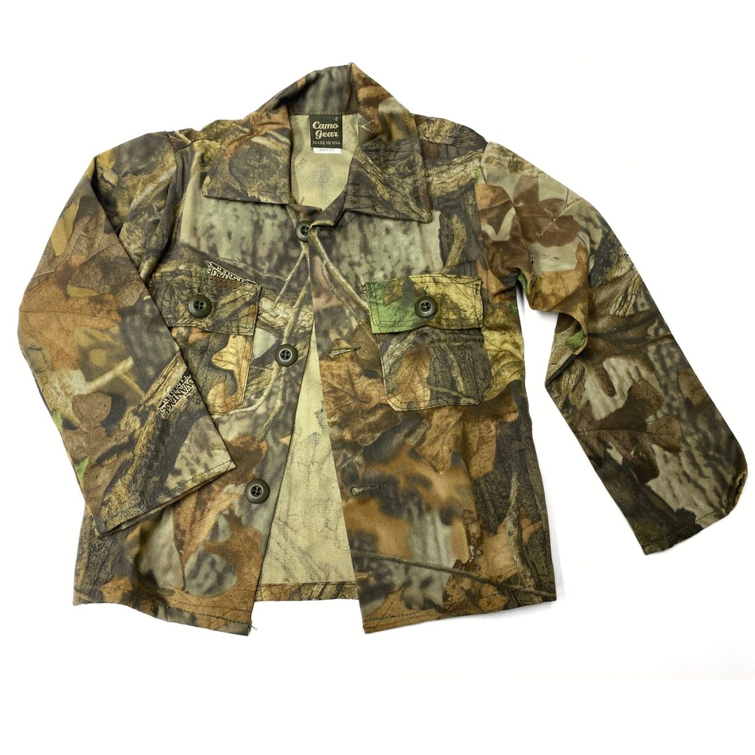 Youth Hunting Camo Two Pocket Button Down Jacket Realistic Camouflage