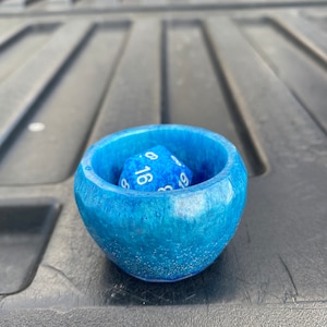 D20 Cups - comes with a d20