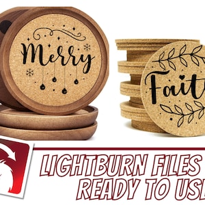以下が含まれることがあります： レーザー彫刻されたデザインが施されたコルクコースター6個セット。1つのコースターには「メリー」という言葉と、お祝いのデザインが施され、もう1つのコースターには「信仰」という言葉と、花柄のデザインが施されています。コースターはLightburnファイルで使えるようになっています。