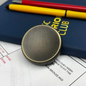 Elegant Brass Paperweight – Stylish & Functional Desk Accessory
