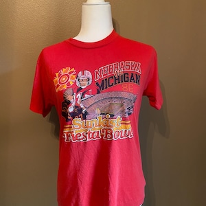 1986 Vintage Nebraska Huskers Sunkist Fiesta Bowl T-shirt | Size Medium