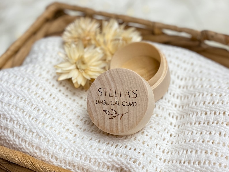 Personalized umbilical cord box, mini cassette with name, natural gift for new mother zdjęcie 7