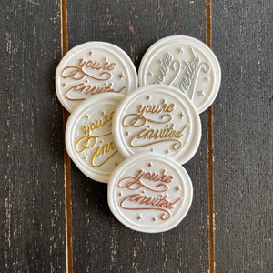 Pegatinas autoadhesivas con sello de cera "Estás invitado" para invitaciones y anuncios de bodas, compromisos y cumpleaños