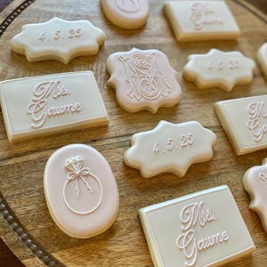Pretty Prink Bridal Cookies | Tying the Knot | Bridal Shower Cookies