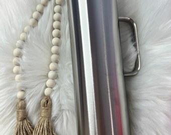 Custom tumbler with handle