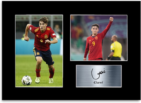 Costa Rica soccer legends' signature souvenirs