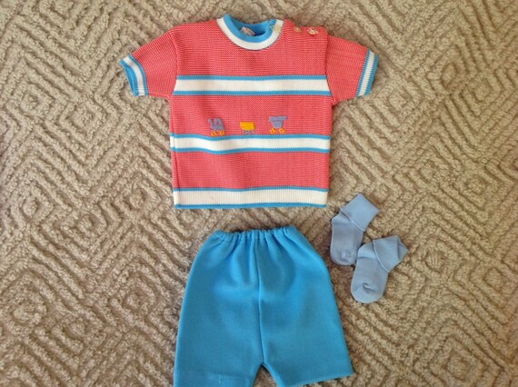 Vintage 1970s blue baby clothes - image 3