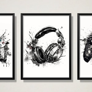 May include: Black and white illustration of a pair of headphones with a splattered paint effect. The headphones are in a black frame.