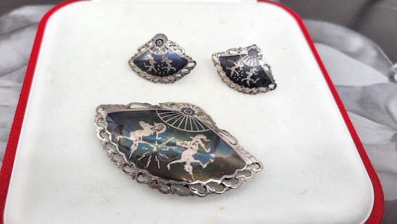 Vintage Siam sterling silver set  fan design Broo… - image 1