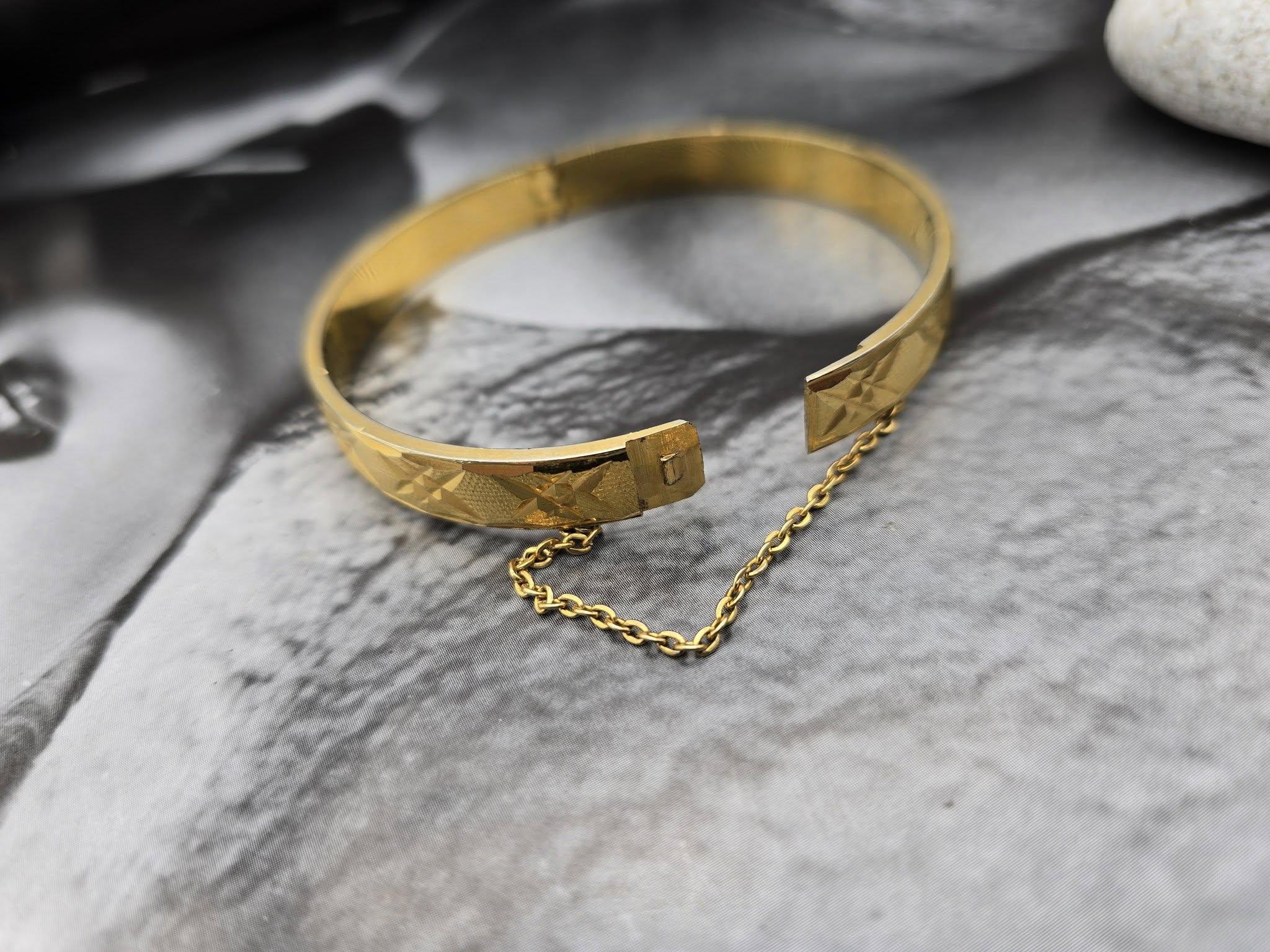 Vintage gold bangle - Etsy 日本