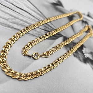 Vintage Monet Style Gold Plated Necklace: Elegant Jewelry
