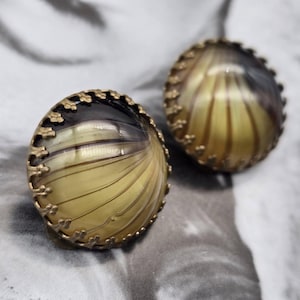 Vintage tiger eye gold clip on earrings, tiger eye gold earrings, exquisite earrings, elegant earrings, party earrings